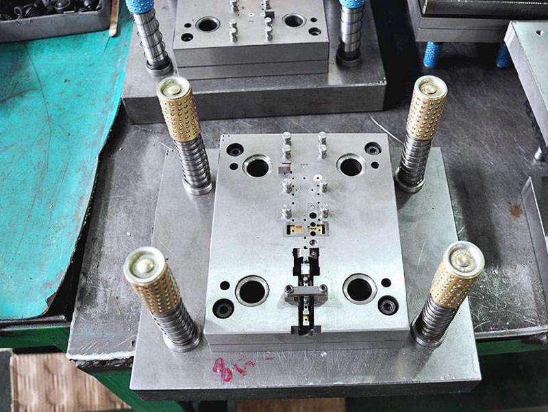 田家庵模具制造-01